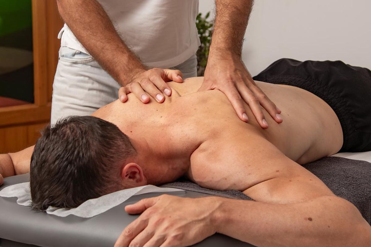 Relaxačná aroma masáž chrbta v salóne Ares vo Zvolene